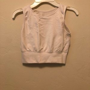 Cropped workout tank tops